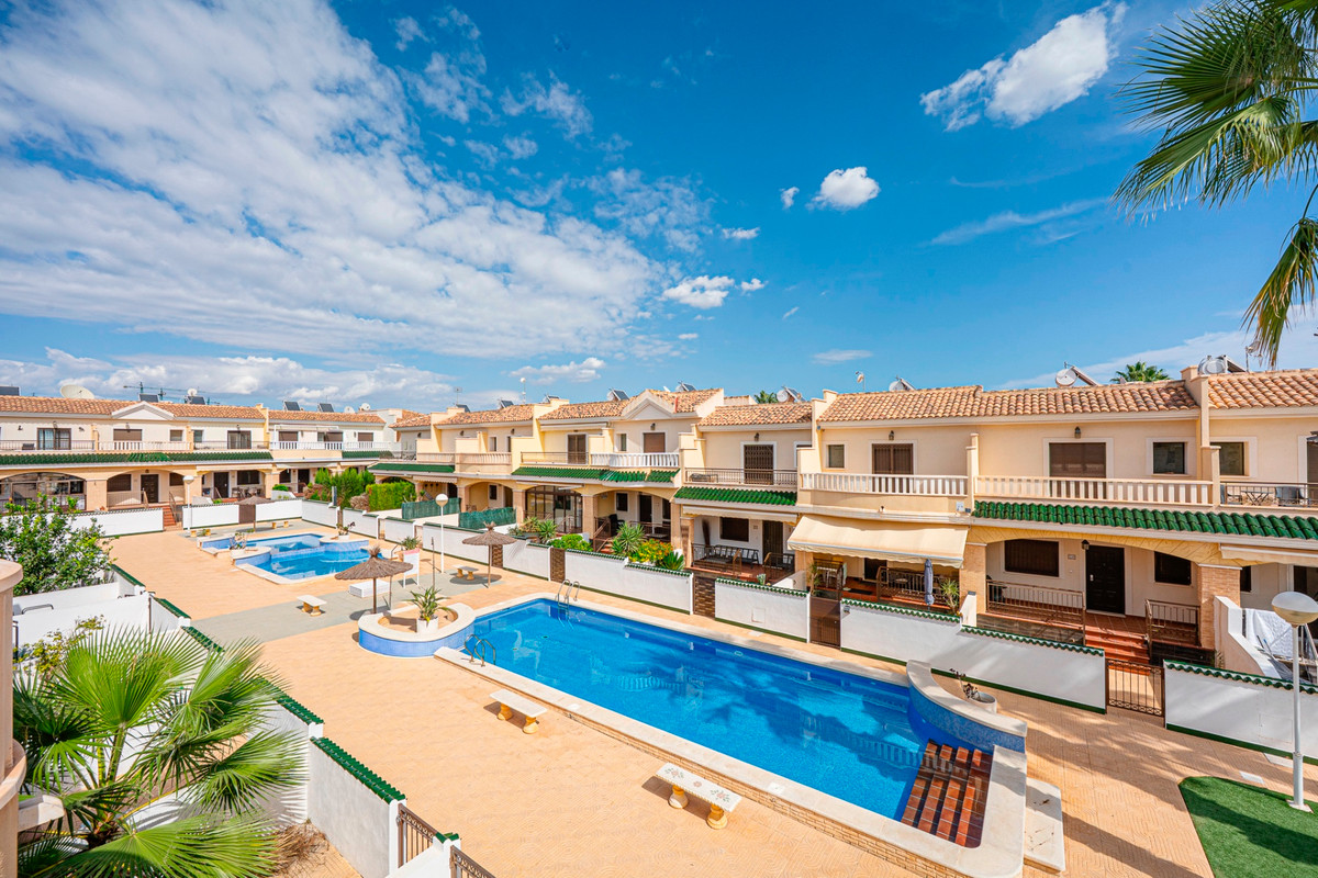 For sale - 2 Bedroom 1 Bathroom Townhouse in Ciudad Quesada  - Ciudad Quesada  - Alicante