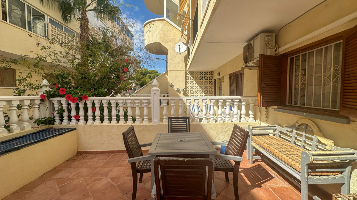 For sale - 2 Bedroom 1 Bathroom Apartment - Ground Floor Apartment in La Zenia - La Zenia  - Alicante