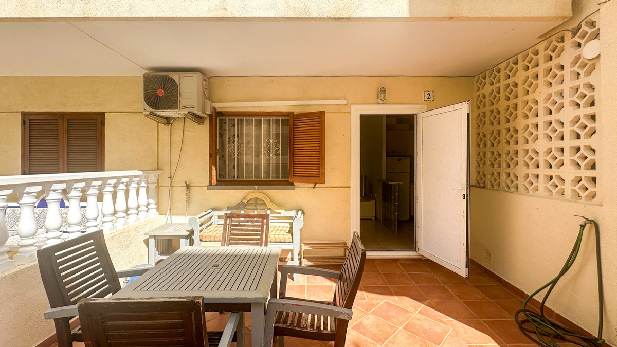 For sale - 2 Bedroom 1 Bathroom Apartment - Ground Floor Apartment in La Zenia - La Zenia  - Alicante