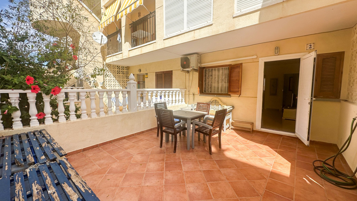 For sale - 2 Bedroom 1 Bathroom Apartment - Ground Floor Apartment in La Zenia - La Zenia  - Alicante
