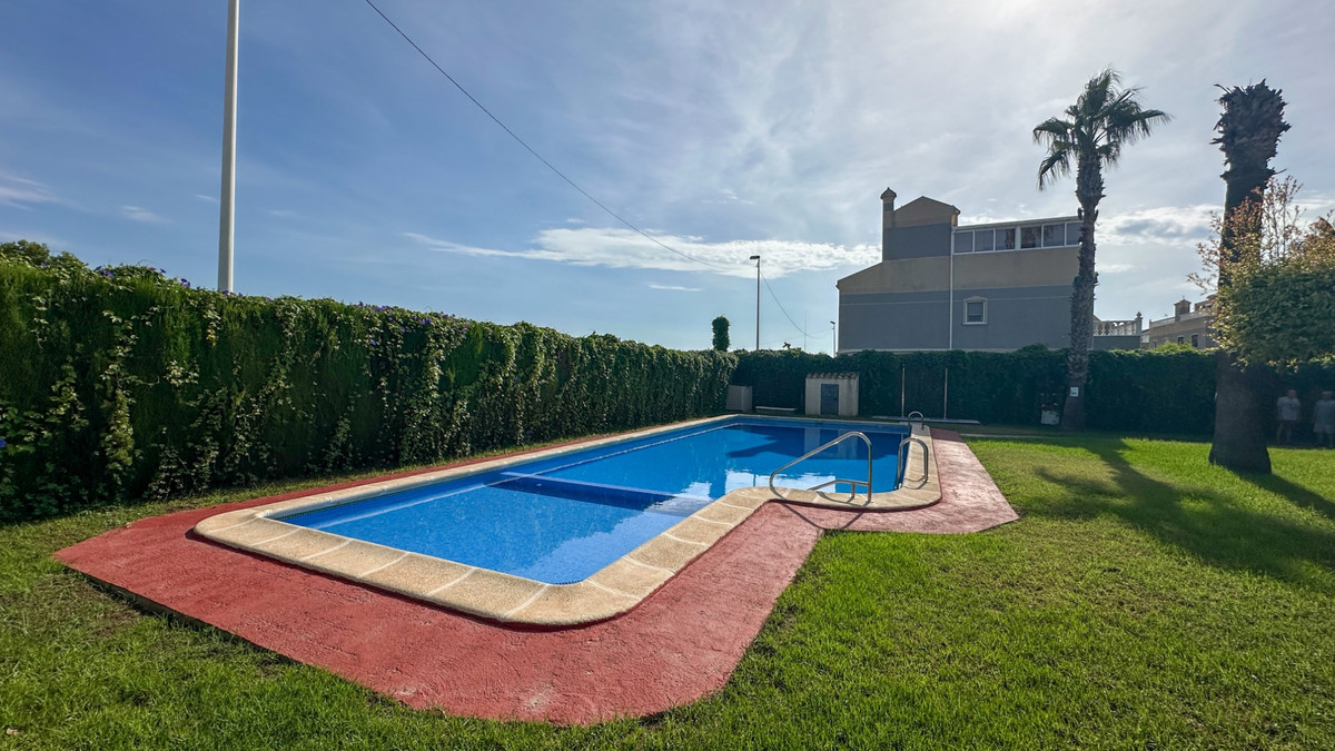 For sale - 2 Bedroom 2 Bathroom Townhouse in Playa Flamenca - Playa Flamenca  - Alicante